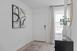 Interior - Beautiful Home in New braunfels with 5 Beds (New Braunfels)