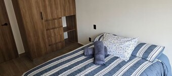 Pet-Friendly House, 2 Bedrooms, Pool, 10 min from downtown Querétaro,