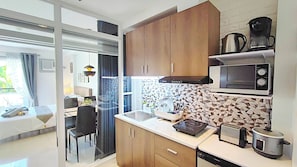 Private kitchen - Vrbo Property (Iloilo City)