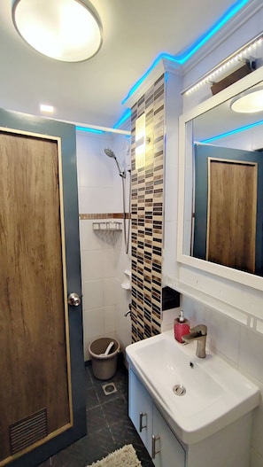 Bathroom - Vrbo Property (Iloilo City)