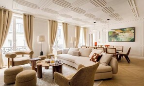Living area - A PERFECT COMBINATION OF CLASSIC PARISIAN ELEGANCE WITH CONTEMPORARY COMFORT (Paris)