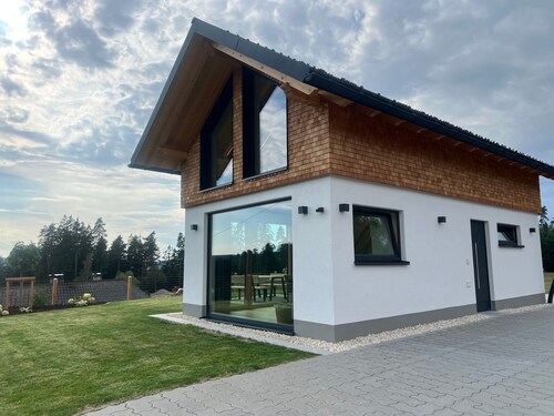Chalet 'Bopper' with Private Terrace, Garden, and Wi-Fi