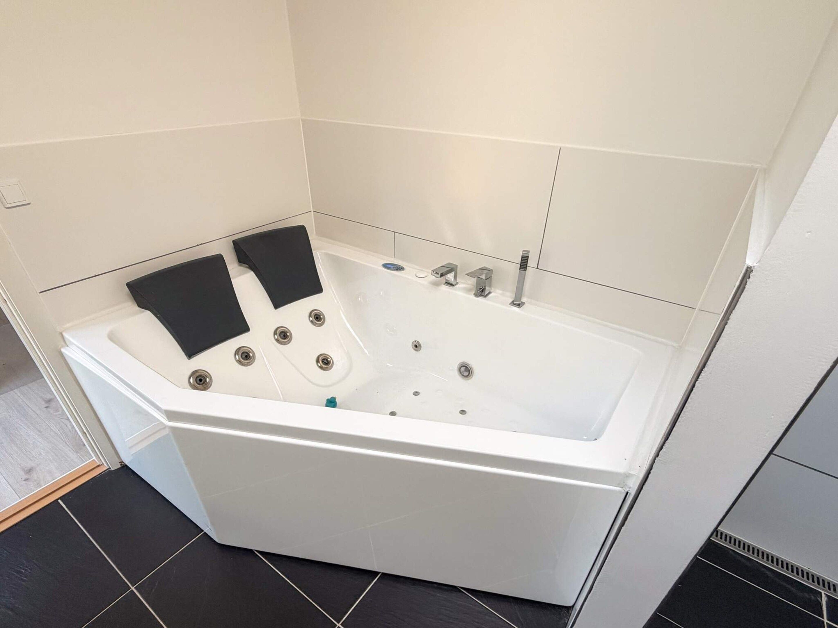 House | Spa treatment