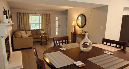 Nice 4BR Retreat Sleeps 10