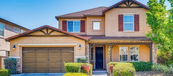 3 Mi to Sky River Casino: Elk Grove Getaway