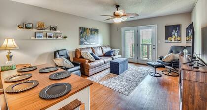 Condo on Lake Hartwell 3 Mi to Clemson Stadium