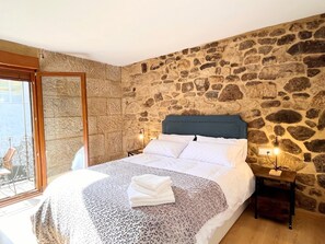 Room - Vrbo Property (As Paradellas)