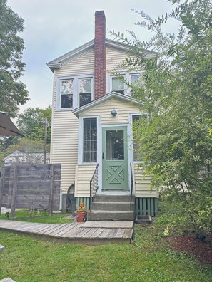 Unclassified image, 3 of 26, button - 3-bedroom duplex in Stockbridge on the river (Stockbridge)
