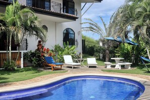 Pool - Walk to Flamingo Beach: 2-Unit Base w/ Ocean Views (Flamingo Beach)