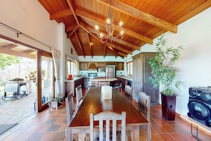 Dining - Mtn-View Farmhouse w/ Pool in Atenas (Atenas)