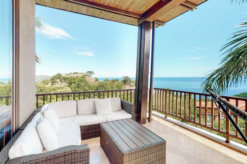 Ocean-View Ocotal Villa, Balcony & Pool