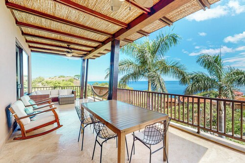 Ocean-View Ocotal Villa, Balcony & Pool