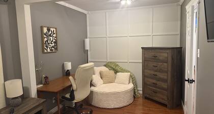 Grand Falls-Windsor Gem | King Bed + Movie Room