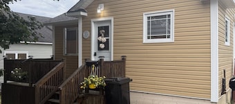 Grand Falls-Windsor Gem | King Bed + Movie Room