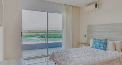 Ocean Views in El Roble: Pool & Gym Access!