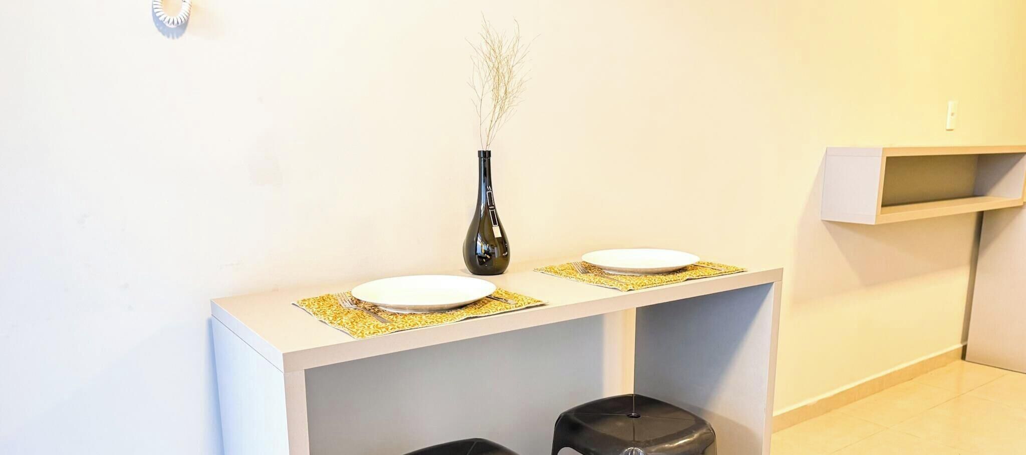 Basic Studio | Dining