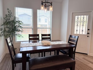Dining - Modern 4BR Home • 5 Min Downtown & Fair Park (Dallas)
