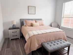 Room - Modern 4BR Home • 5 Min Downtown & Fair Park (Dallas)