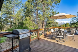 Outdoor dining - Rafter J Hideaway: Durango Mountain Getaway (Durango)