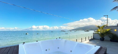 ASA Beachfront 5 Suites Jacuzzi Bombinhas