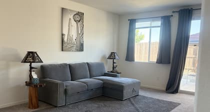 Beautiful 4-bedroom house with RV parking and pet-friendly. Located in Williams.