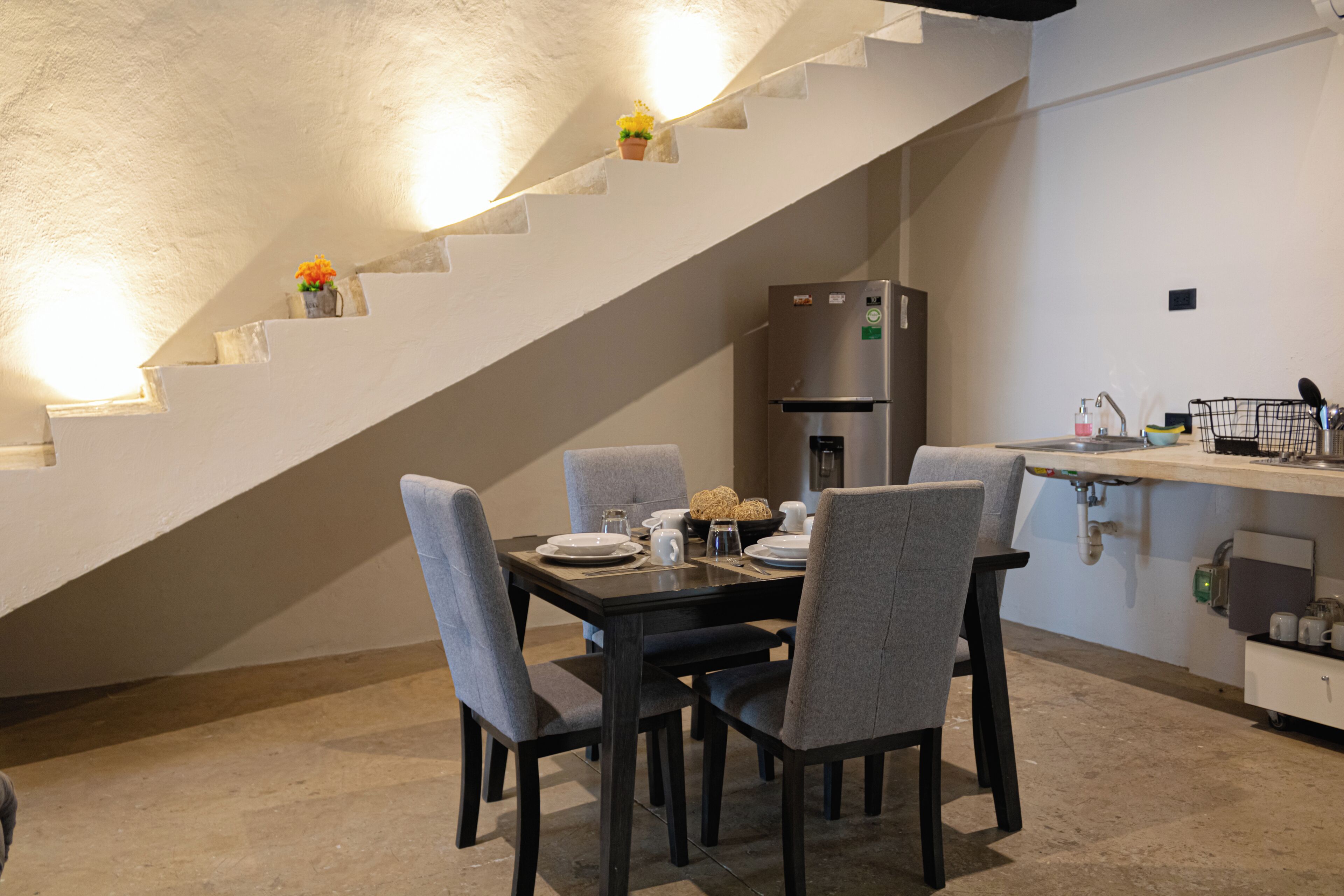 Family Apartment | Dining