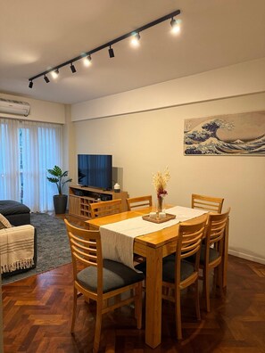Dining - Elegant & Spacious Apartment in Downtown BA (Buenos Aires)
