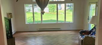 Beautiful, whole house, just 5 miles from Penn State, State College!