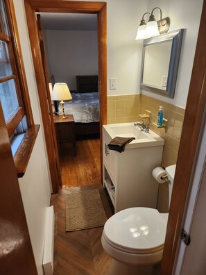 Unclassified image, 3 of 16, button - Beautiful, whole house, just 5 miles from Penn State, Beaver Stadium! (Boalsburg)