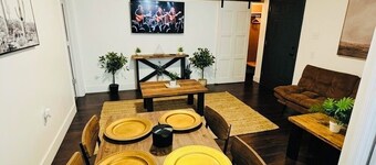 Charming 2-bedroom guest house with Pool in Port St. Lucie