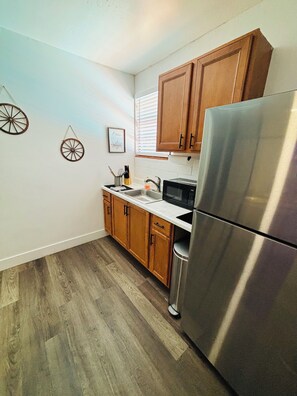 Unclassified image, 5 of 8, button - Charming 2-bedroom guest house with Pool in Port St. Lucie (Port St. Lucie)