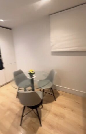 Dining - The Eden - 2 Bedroom (Harrow)