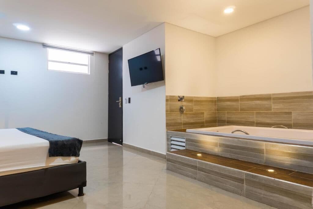 Chambre Deluxe double, climatisation | Coffre-fort, accès au Wi-Fi (inclus)
