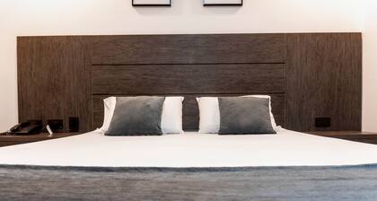California City Hotel