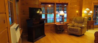 Relax & Recharge in this 2BR/2BA Cottage Retreat located in Morehead, KY