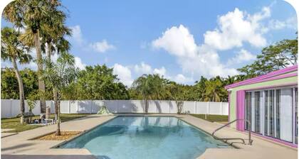 Jensen Beach Tropical Resort