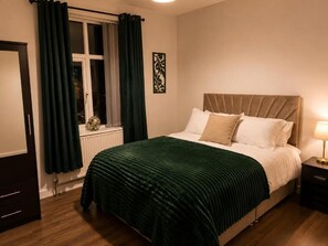 Unclassified image, 4 of 19, button - Mauldeth Road Guest House (Manchester)