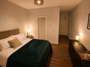 Unclassified image, 2 of 19, button - Mauldeth Road Guest House (Manchester)