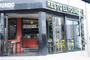 Restauration extérieure