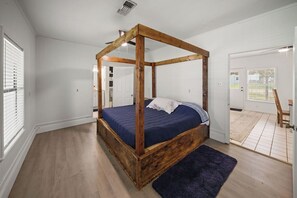 Single Room - The Bunkhouse at The Flyin H Ranch (Tyler)