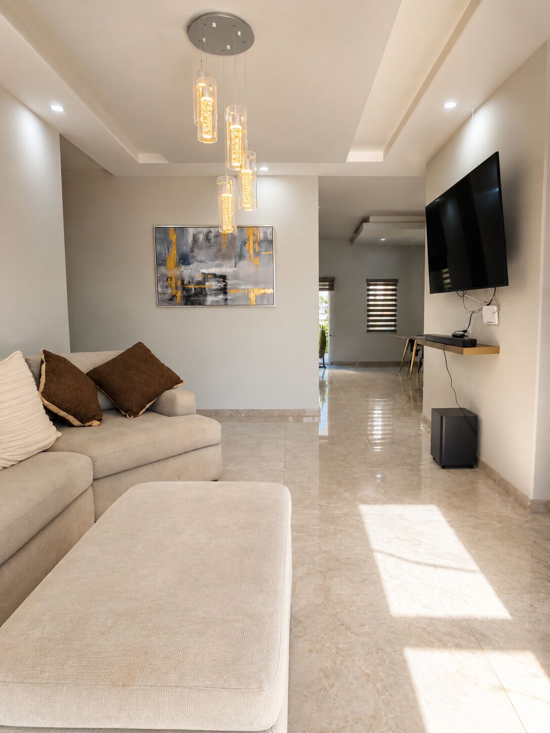 Casa de lujo, patio, vista al jardín | Área de sala de estar