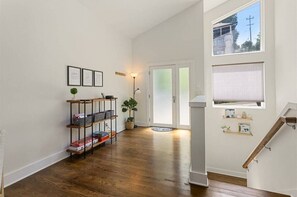 Entryway and open staircase - Hamilton Villa | Modern Retreat | Walk to Town! (Chattanooga)