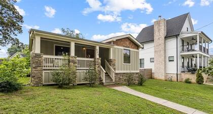 Greenwood Cottage | Hot Tub + Close to Downtown