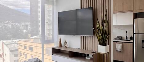 1 habitación, escritorio, tabla de planchar con plancha y wifi gratis