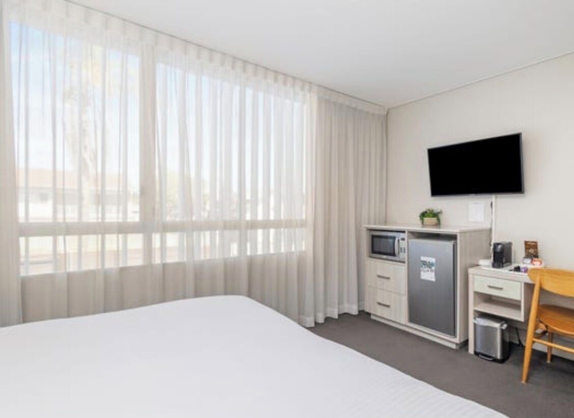 Coastal Escape | Heart Of Nelson Bay | Family-friendly Poolside Paradise - Hawks Nest