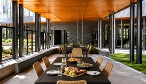 Outdoor dining - DT Atlanta King PH!/POOL/Walk to MBStadium/SFA/COSM/GWCC (Atlanta)