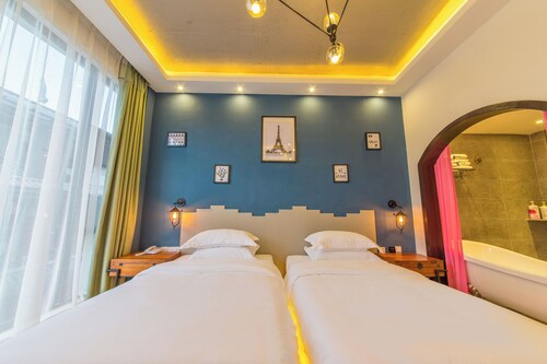 LS Inn Dali Liangsu Lake View
