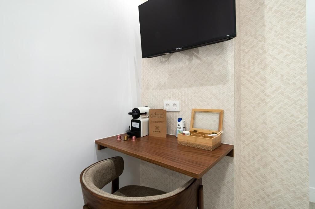 Comfort Single Room, City View | Interior