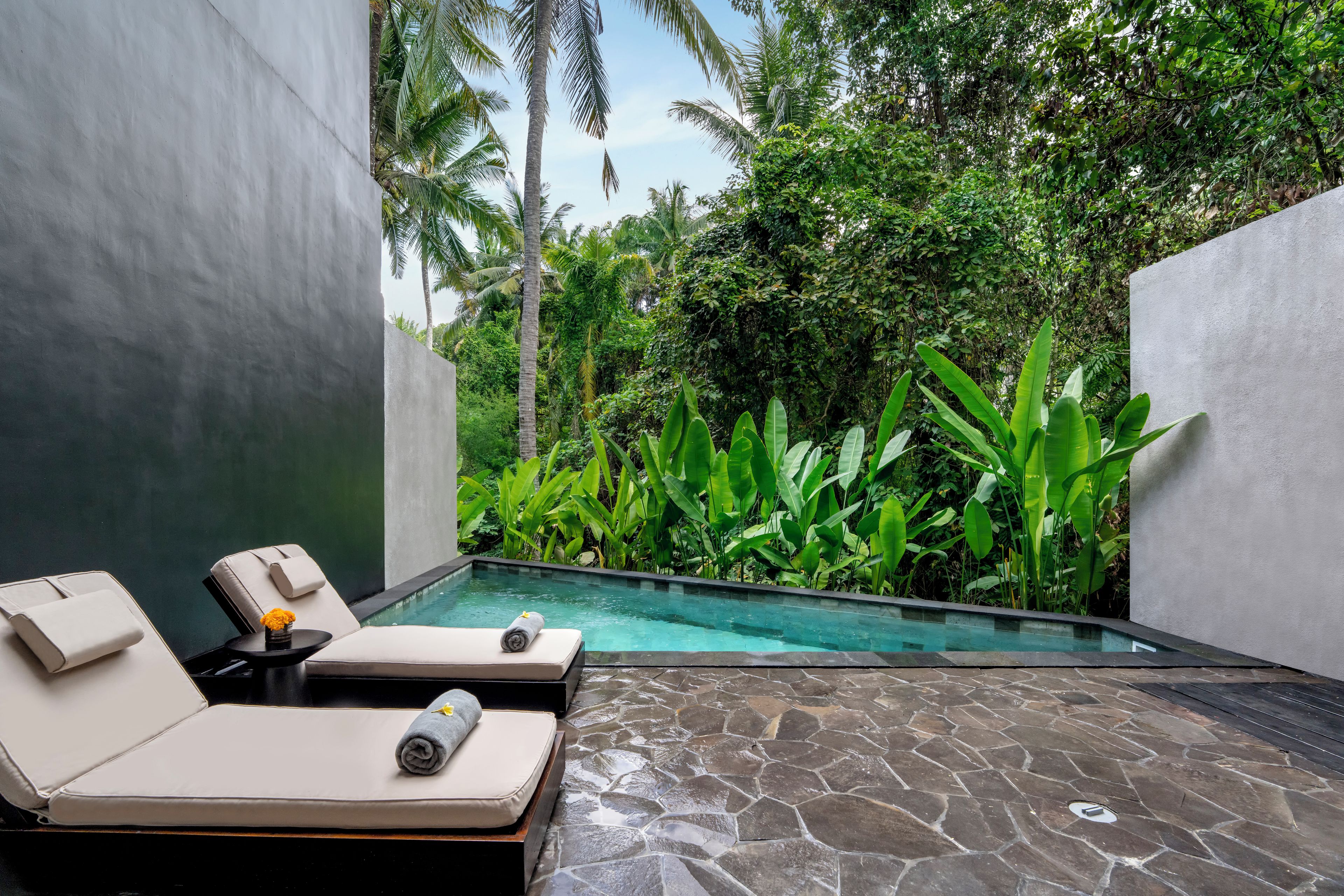 Three Bedroom Riverside | Private pool