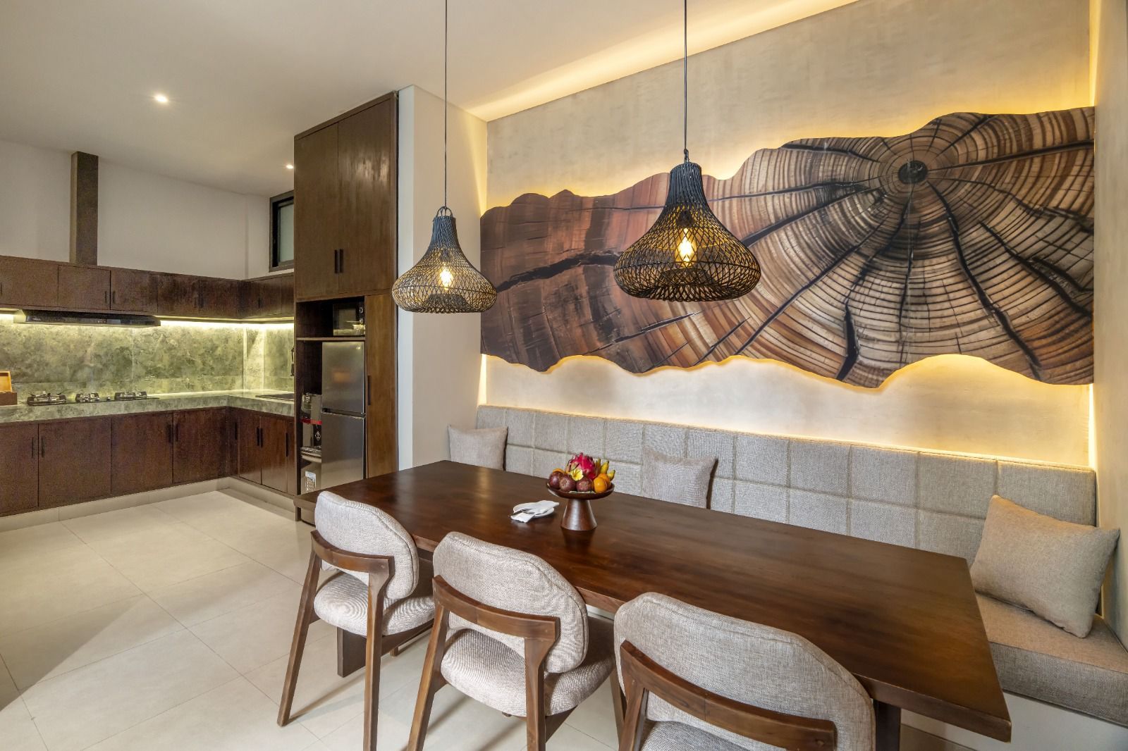 One Bedroom Riverside | Ruang makan
